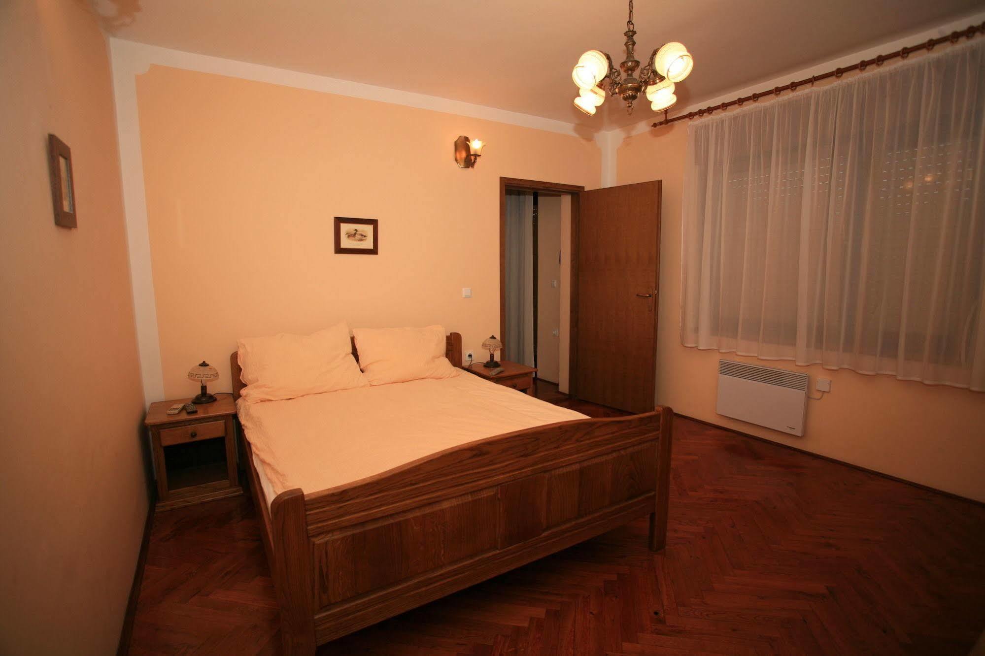 Apartments Vrata Baranje Bilje Exterior photo